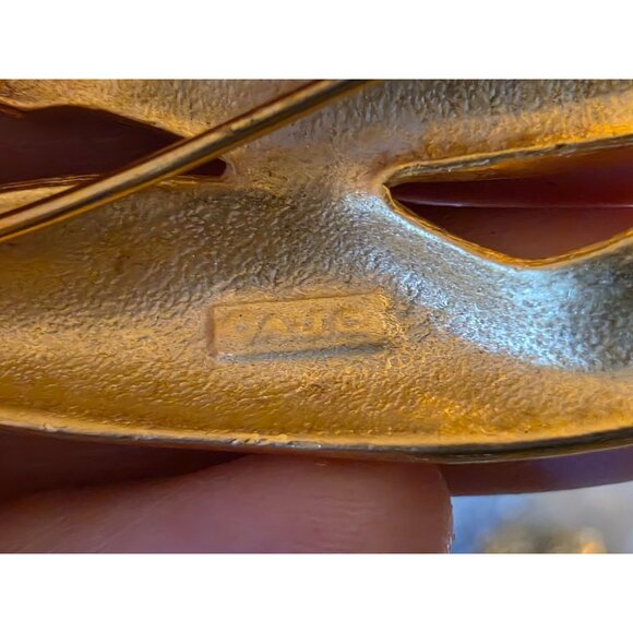 Vintage Pal Kepenyes Gold-Tone Abstract Brooch Pin Sculptural Woman Design Signe - Picture 5 of 5